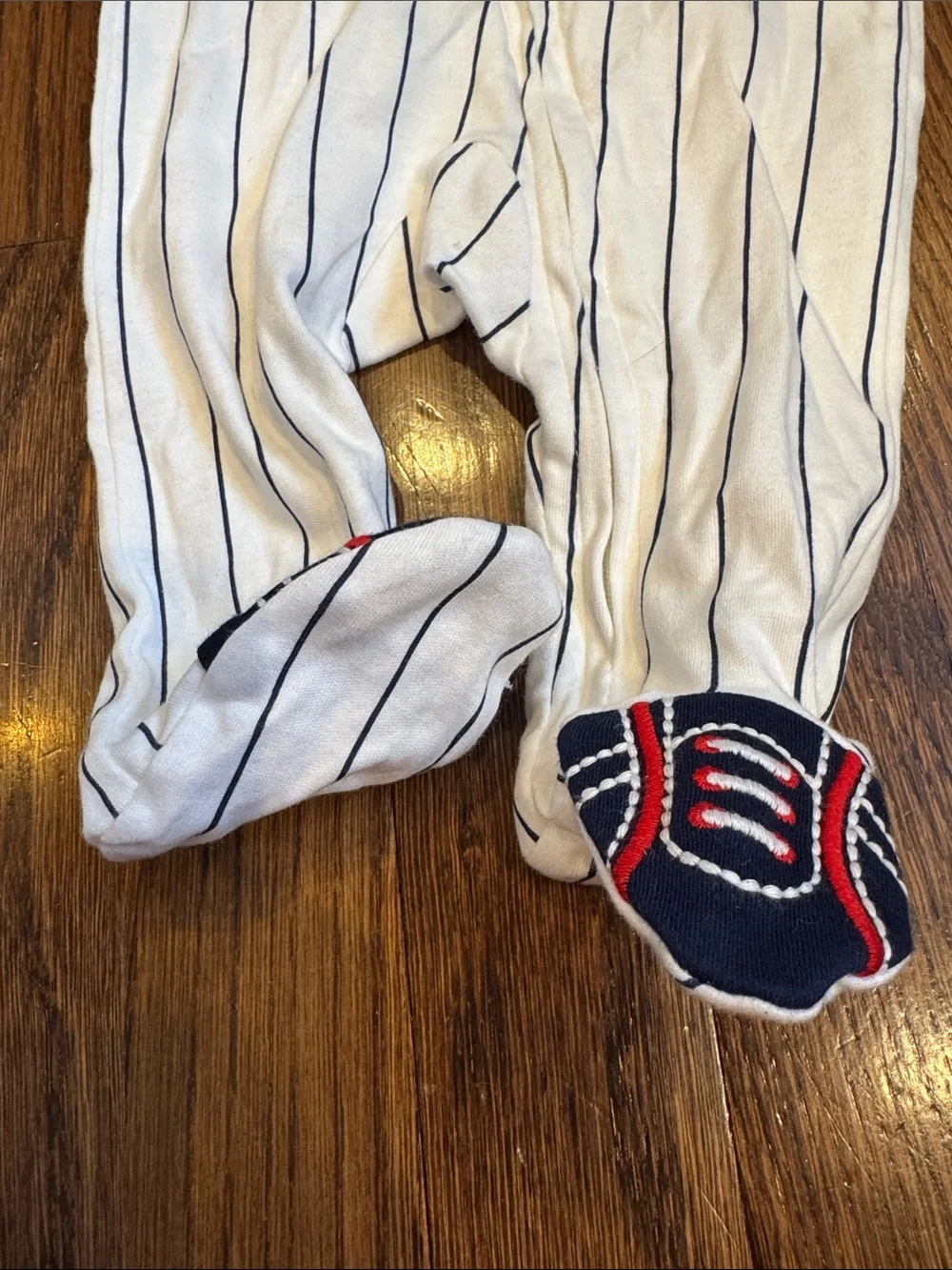 Daddy's Champ Red & White Newborn Baby One-Piece